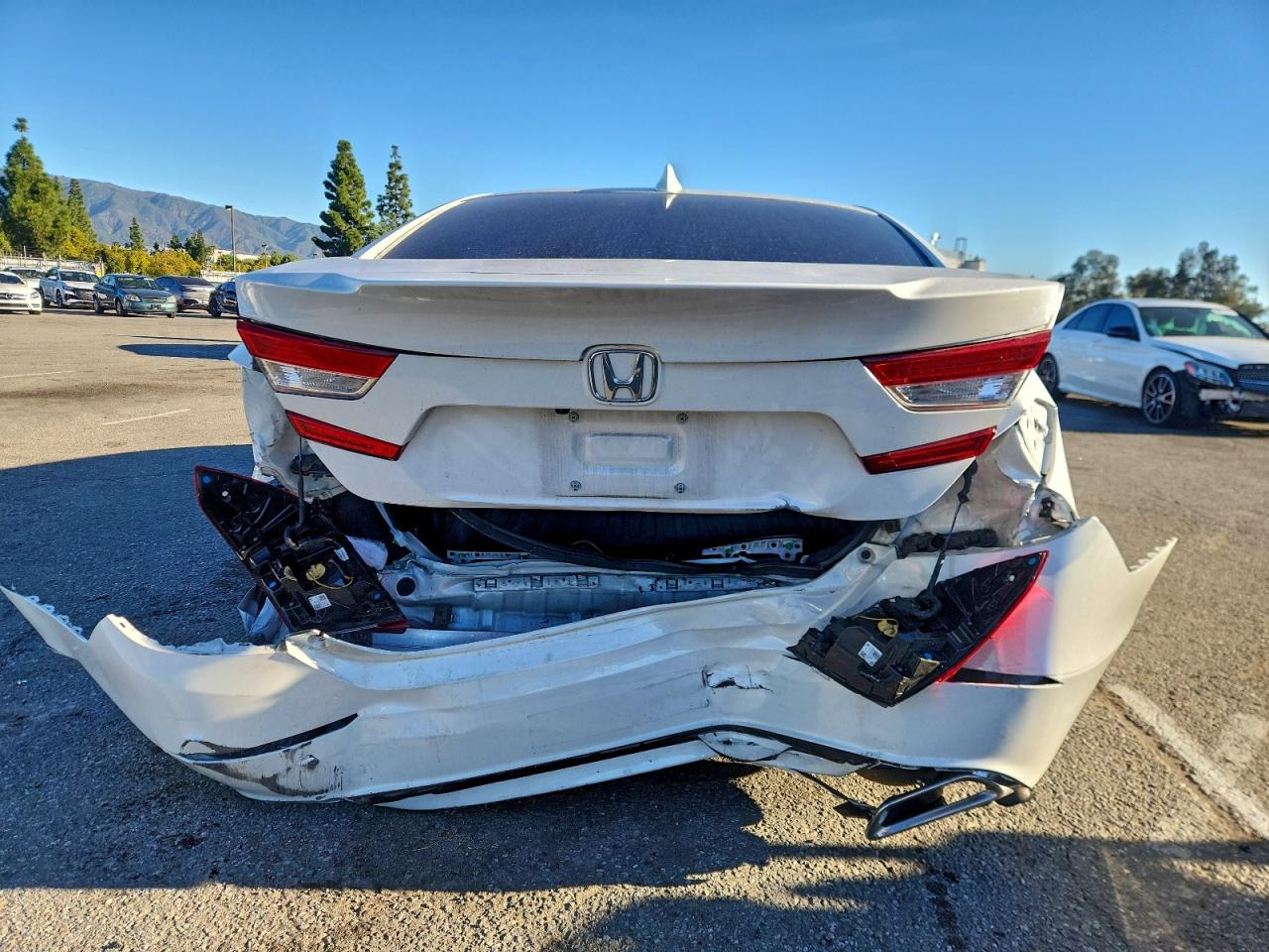 2022 Honda Accord Lx VIN: 1HGCV1F19NA057207 Lot: 94953165