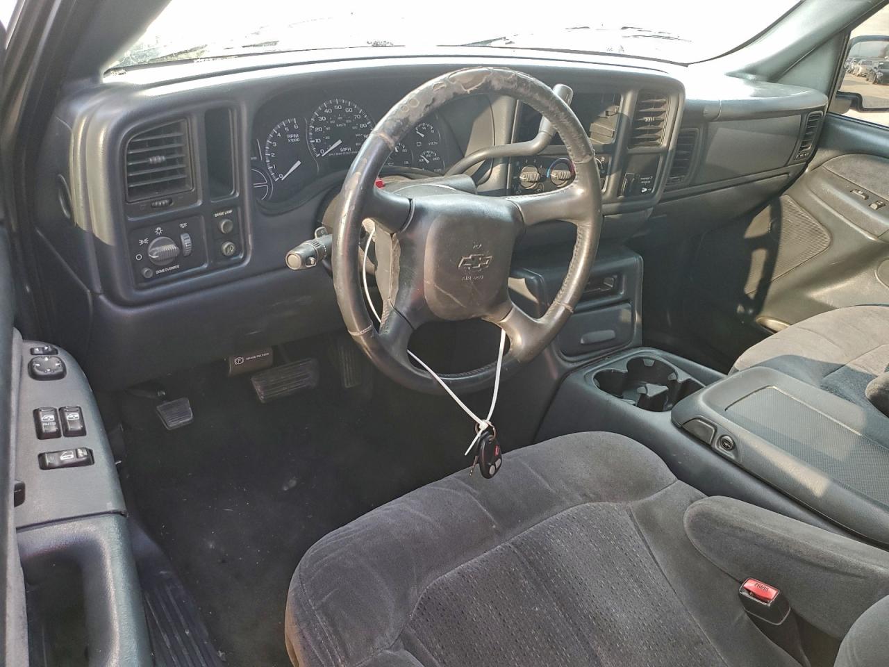 2002 Chevrolet Silverado C1500 VIN: 2GCEC19T621172556 Lot: 95393405