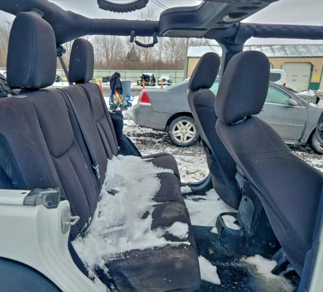 2015 Jeep Wrangler Unlimited Sport VIN: 1C4BJWDG6FL506651 Lot: 95341445