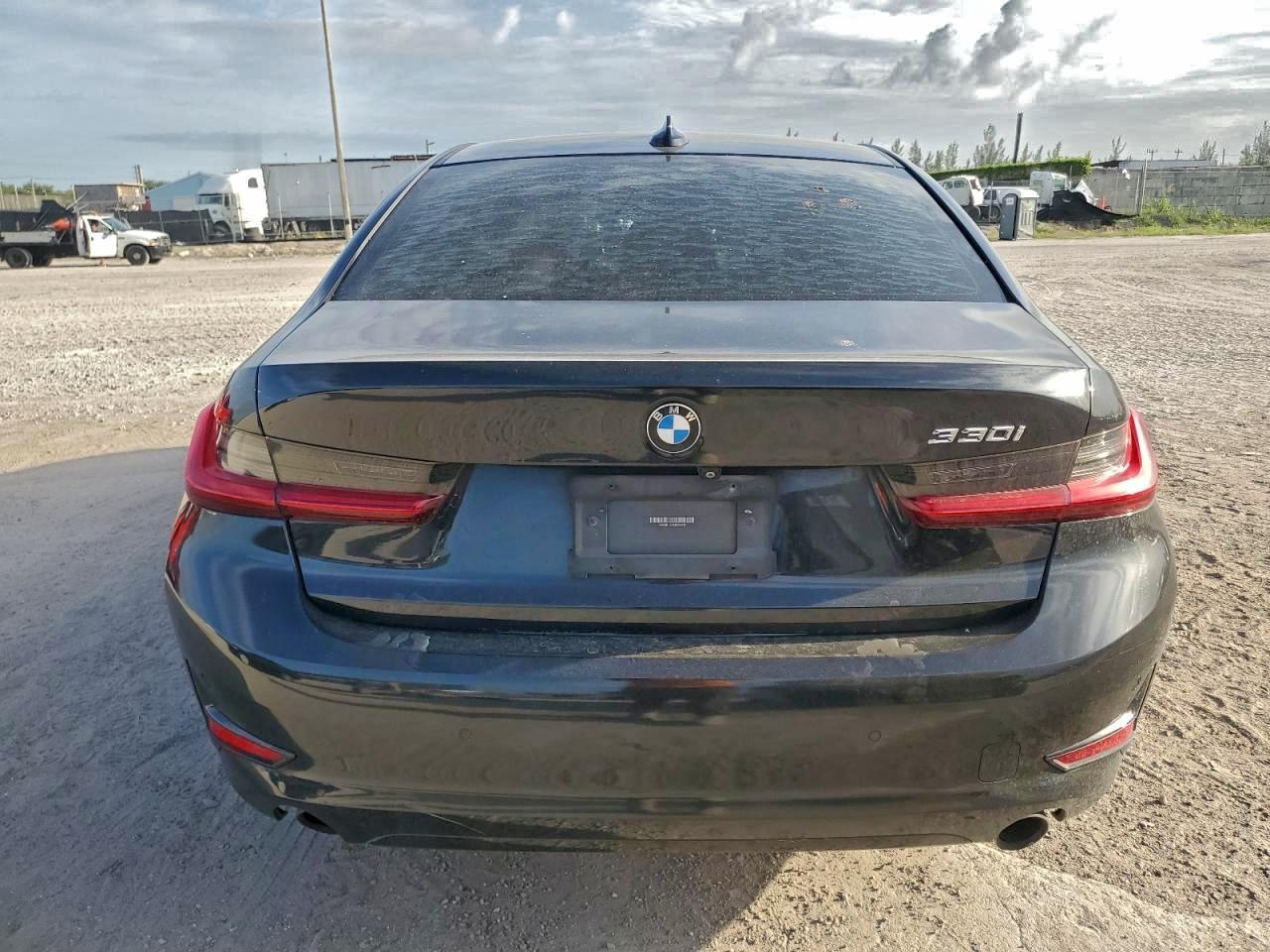 Фото: WBA5R1C53KAK12457