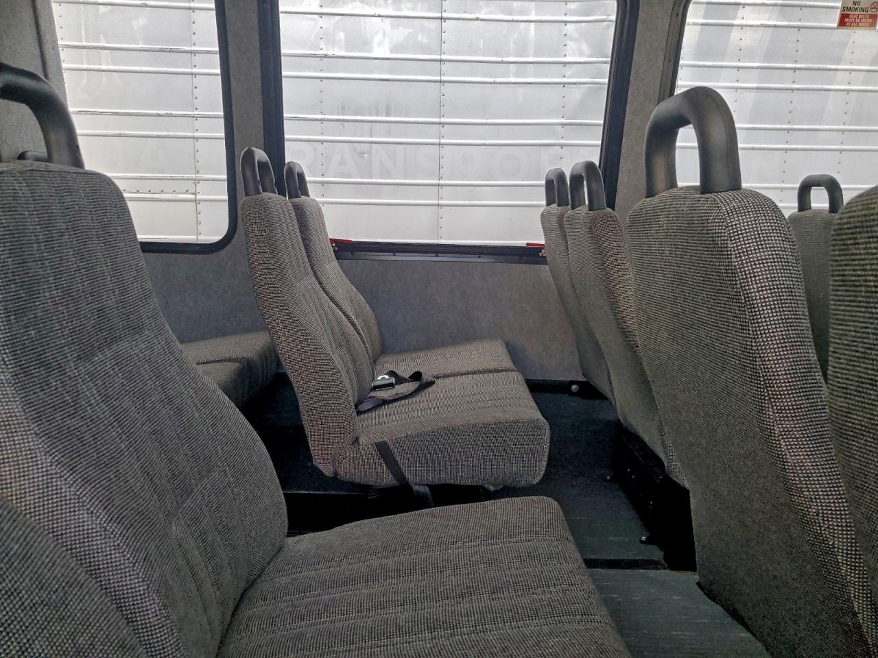 2013 Ford Econoline E350 Super Duty Cutaway Van VIN: 1FDWE3FLXDDA61638 Lot: 94765165