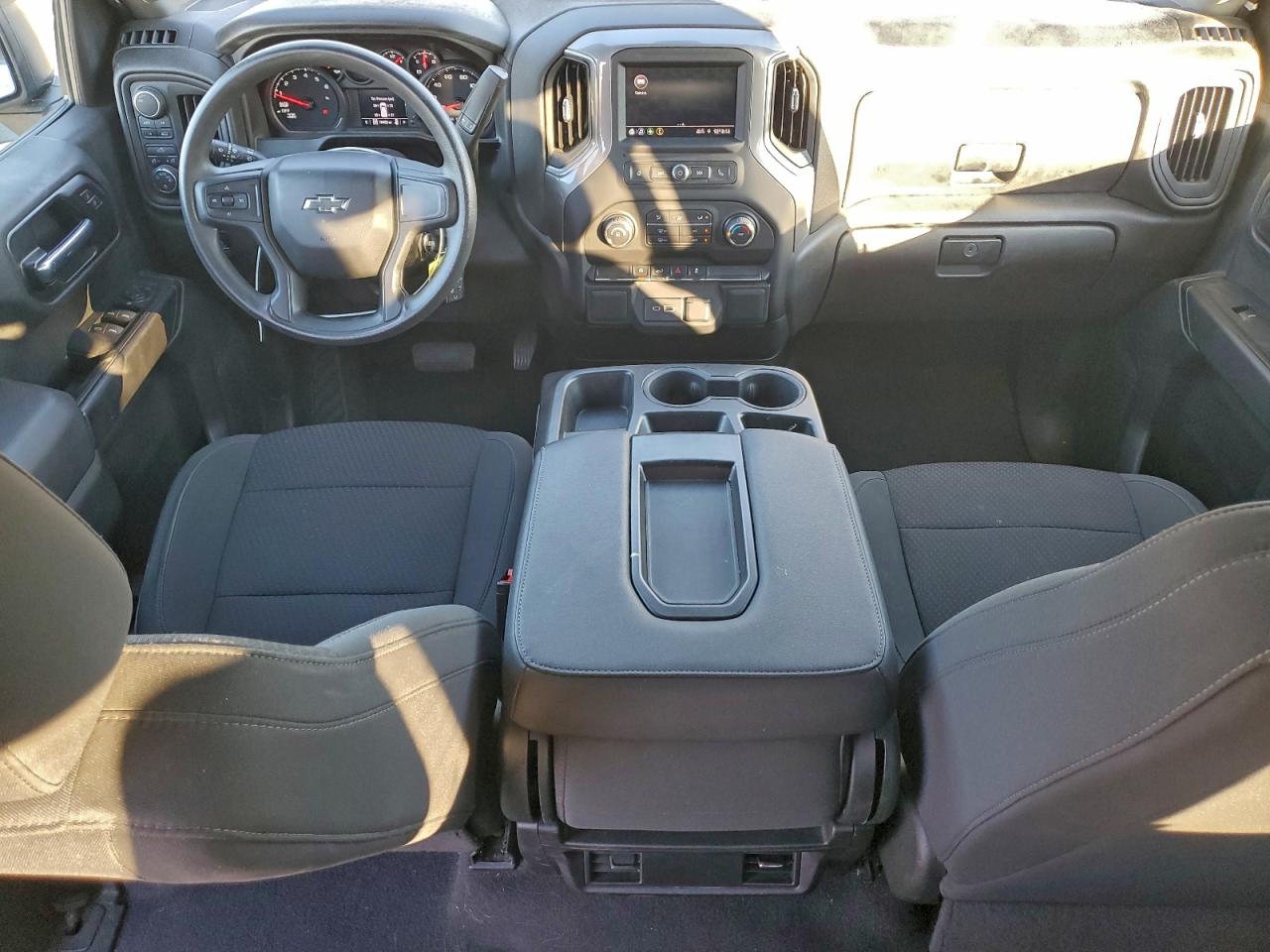 2022 Chevrolet Silverado Ltd K1500 Custom VIN: 1GCPYBEK0NZ190494 Lot: 96520405