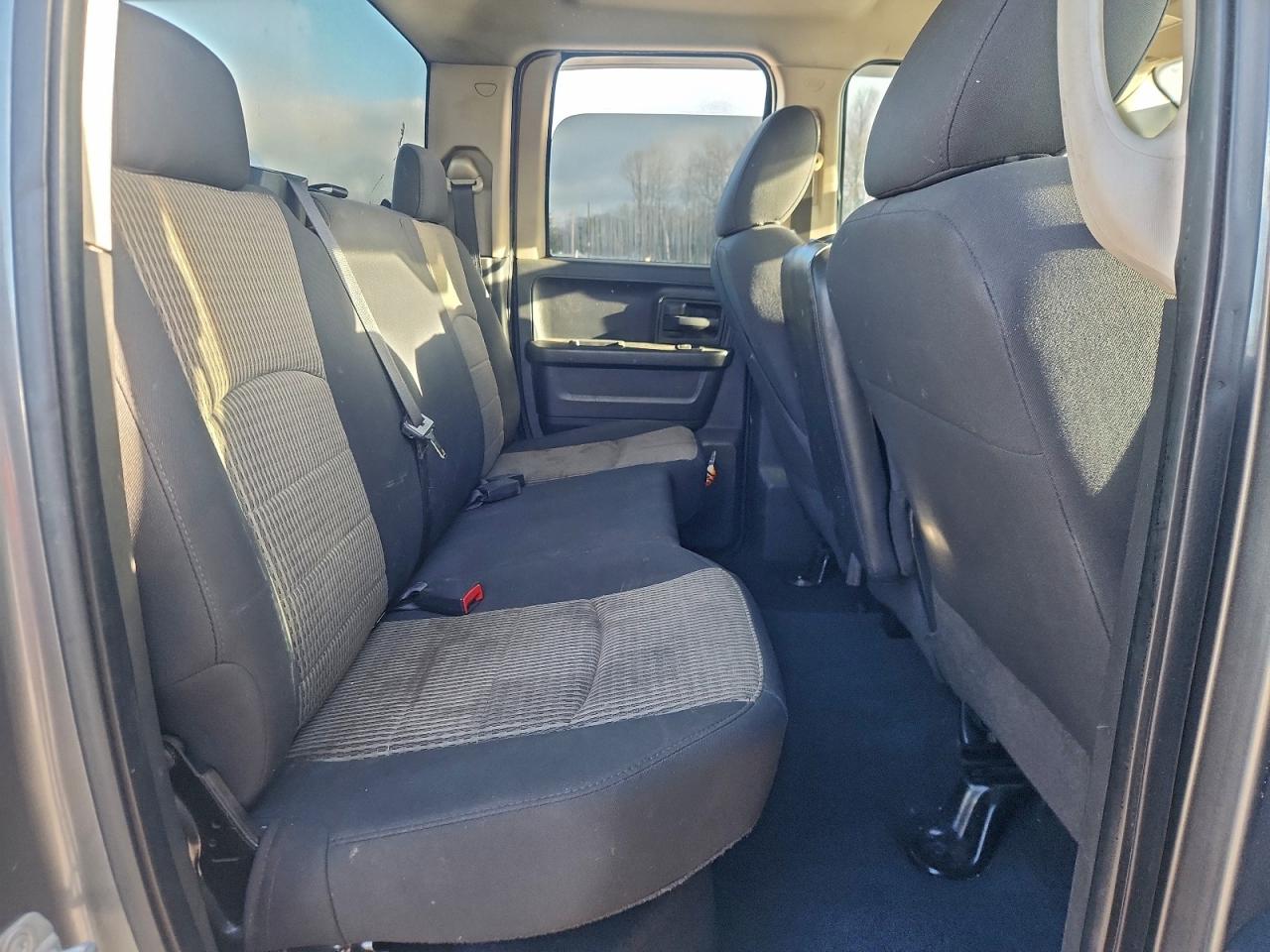 2010 Dodge Ram 1500 VIN: 1D7RV1GP5AS133821 Lot: 94171235