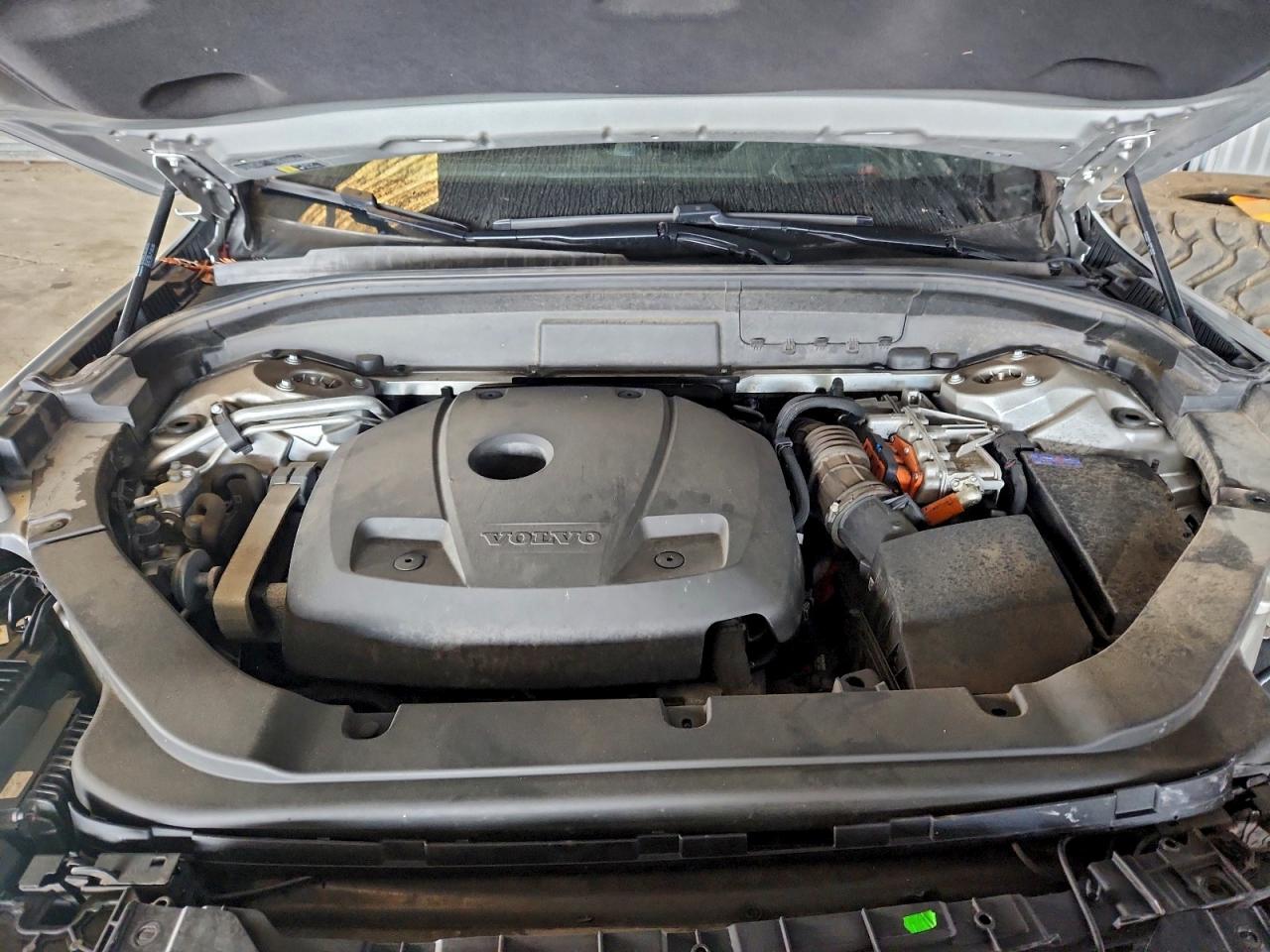 2021 Volvo Xc60 T8 Recharge R-Design VIN: YV4BR0DMXM1698254 Lot: 96306565