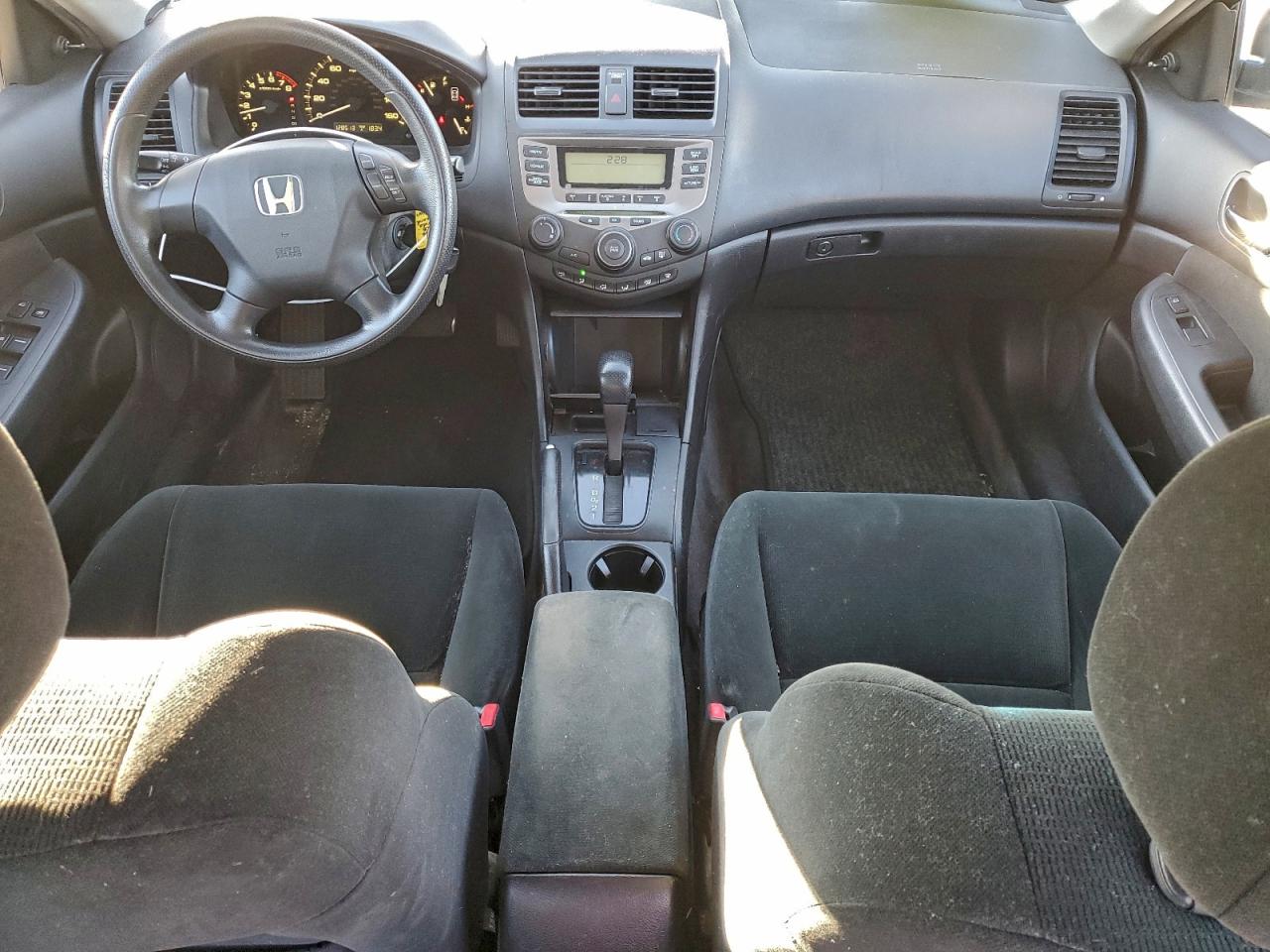 2006 Honda Accord Value VIN: 1HGCM56186A173039 Lot: 96276525