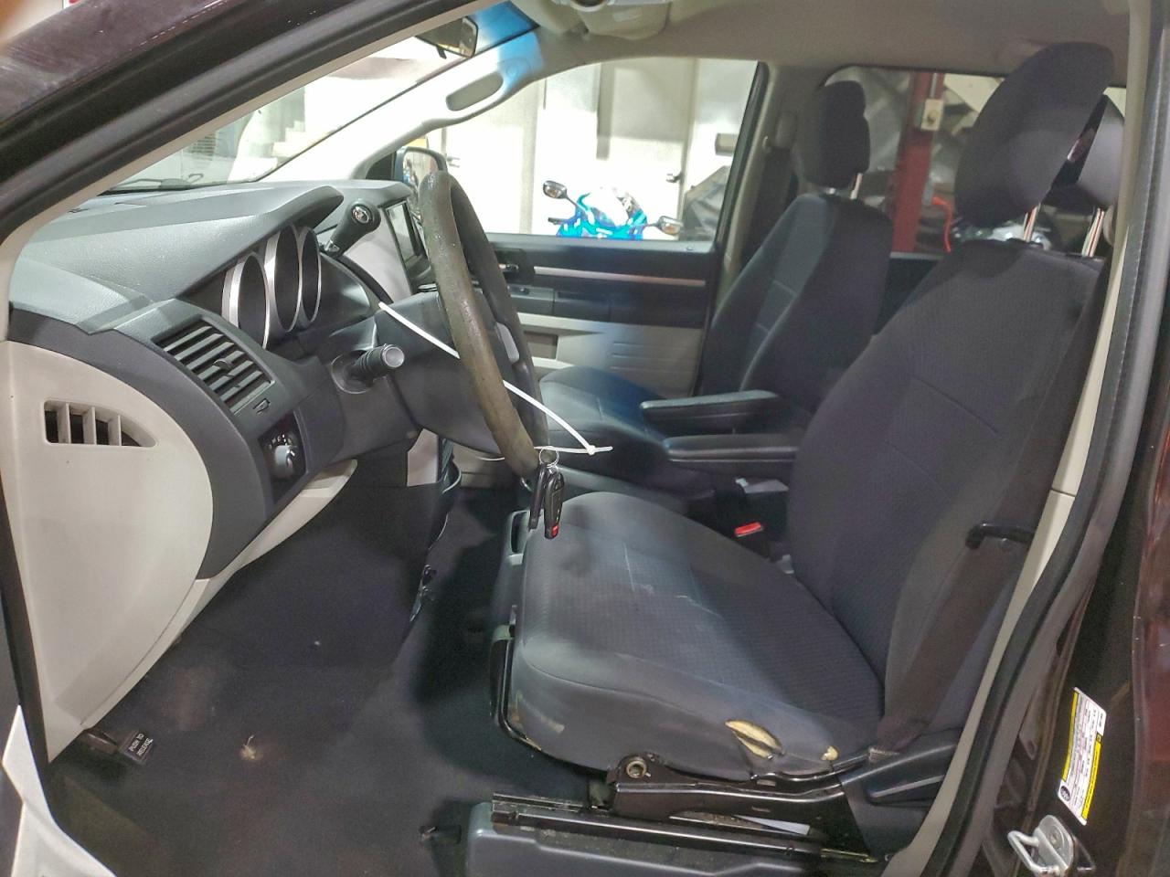 2010 Dodge Grand Caravan Se VIN: 2D4RN4DE0AR411544 Lot: 94573455