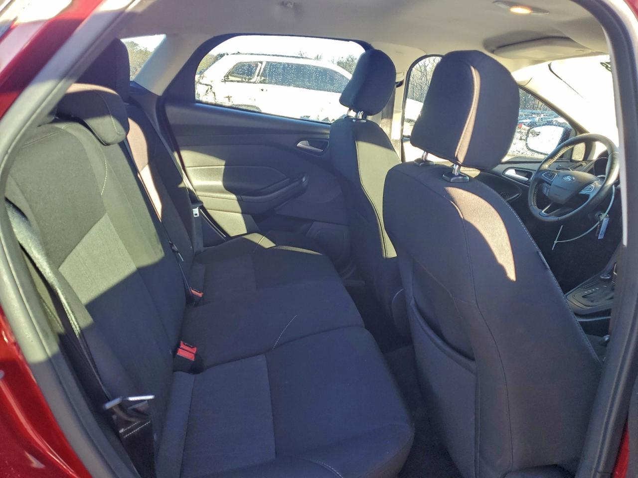 2016 Ford Focus Se VIN: 1FADP3K26GL254467 Lot: 97830105
