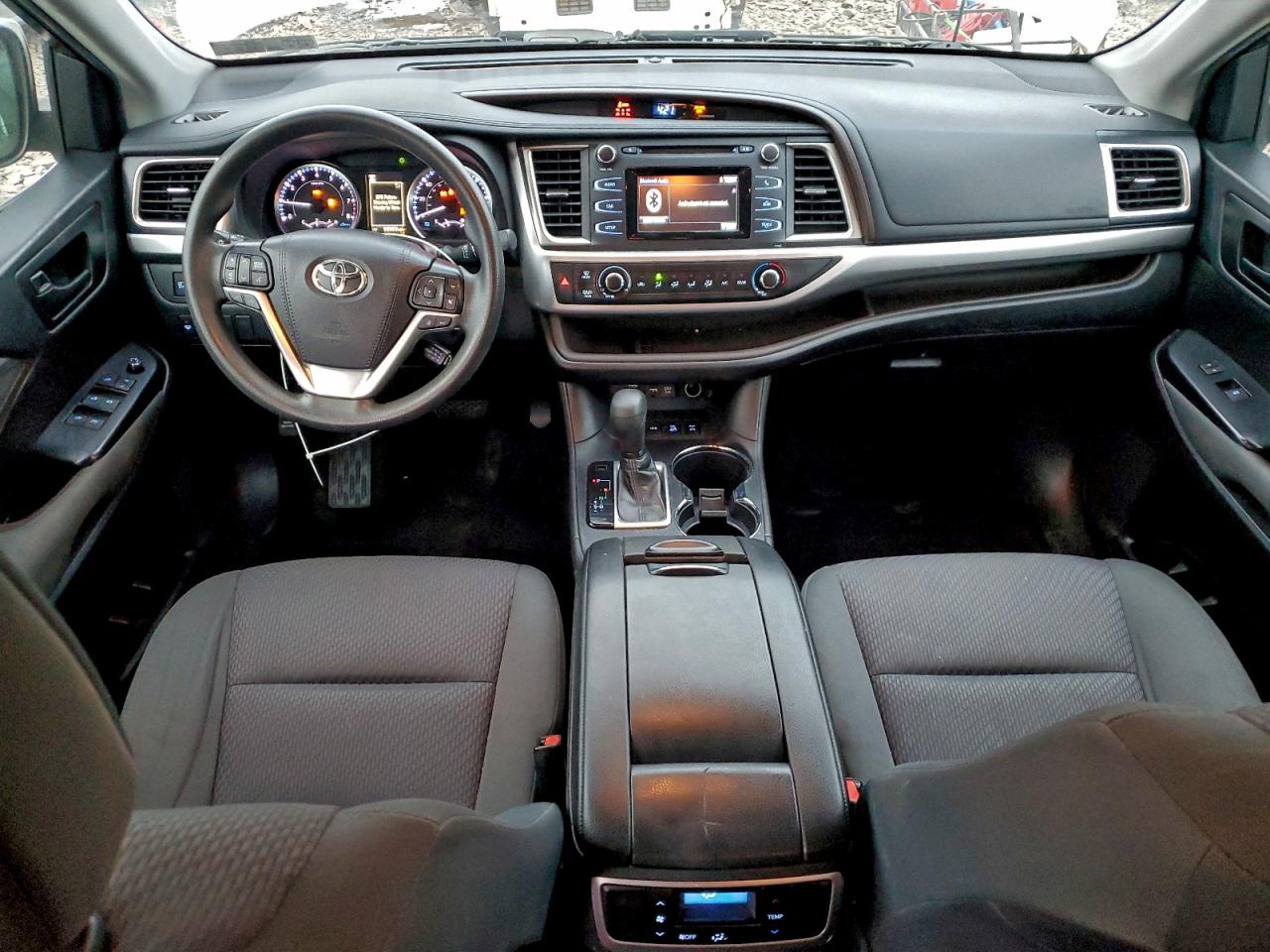 2019 Toyota Highlander Le VIN: 5TDBZRFH5KS974279 Lot: 95522785