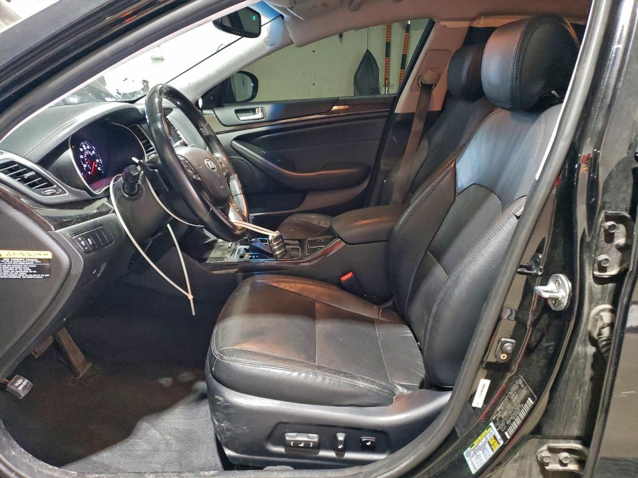 2015 Kia Cadenza Premium VIN: KNALN4D7XF5176849 Lot: 94696535