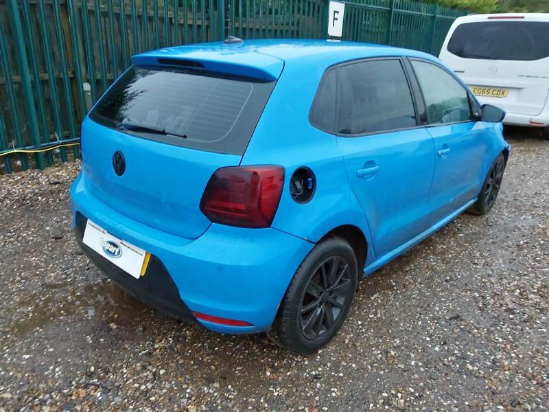 2015 VOLKSWAGEN POLO 1.0 SE 5DR