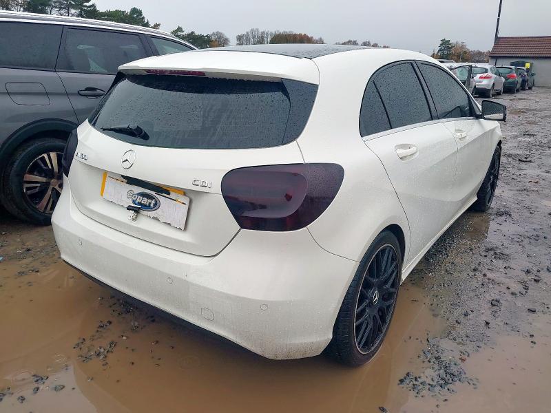 2013 MERCEDES-BENZ A CLASS A180 CDI BLUEEFFICIENCY SE 5DR