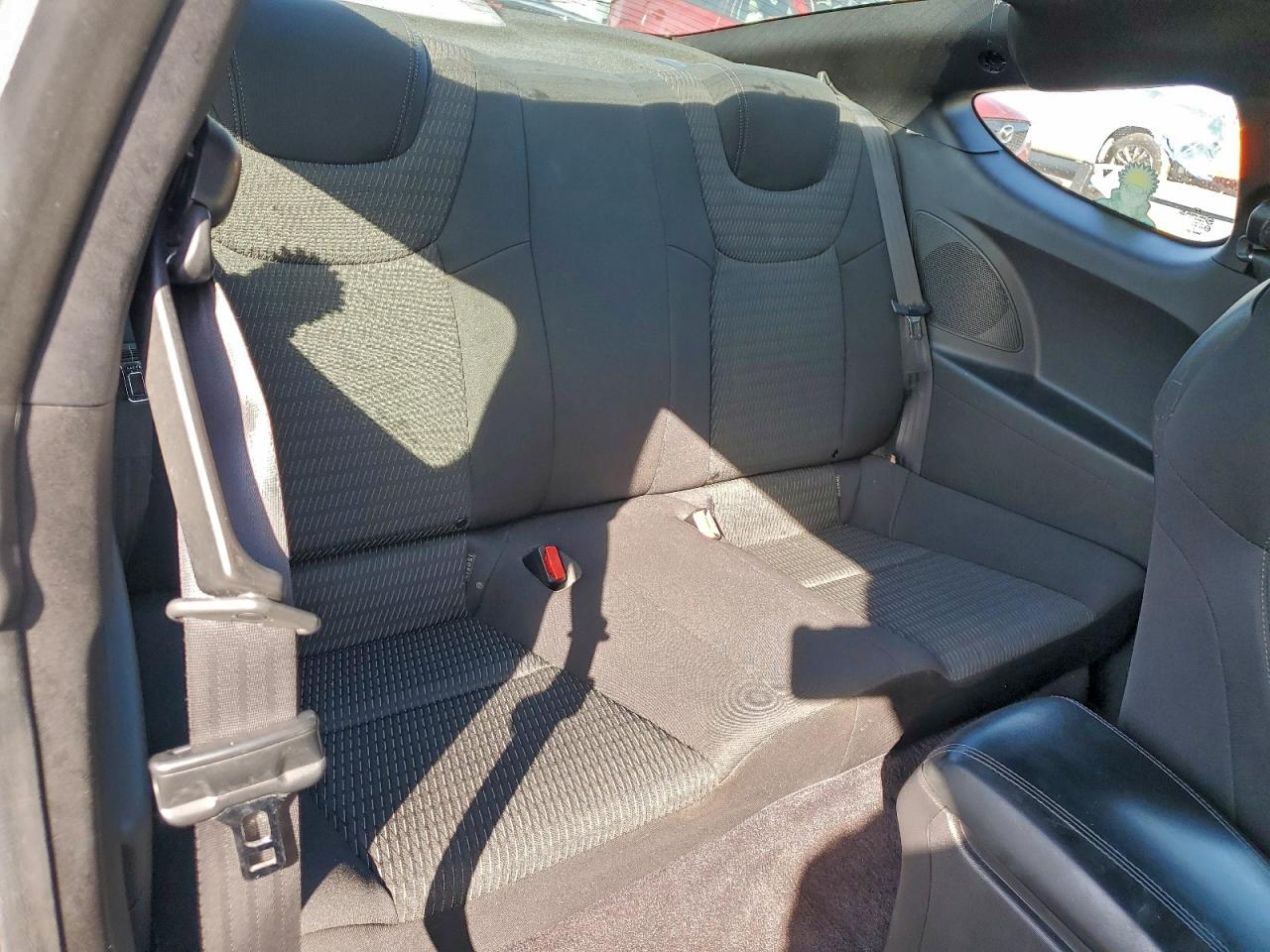 2013 Hyundai Genesis Coupe 2.0T VIN: KMHHT6KD6DU109845 Lot: 94829385