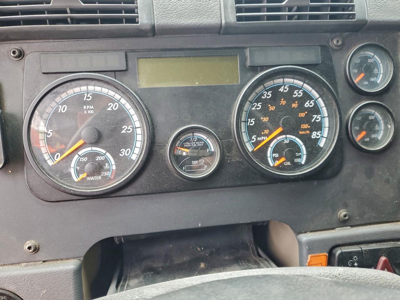 2016 Freightliner Cascadia - Semi Truck VIN: 1FUJGLDV0GLGU7574 Lot: 94278135