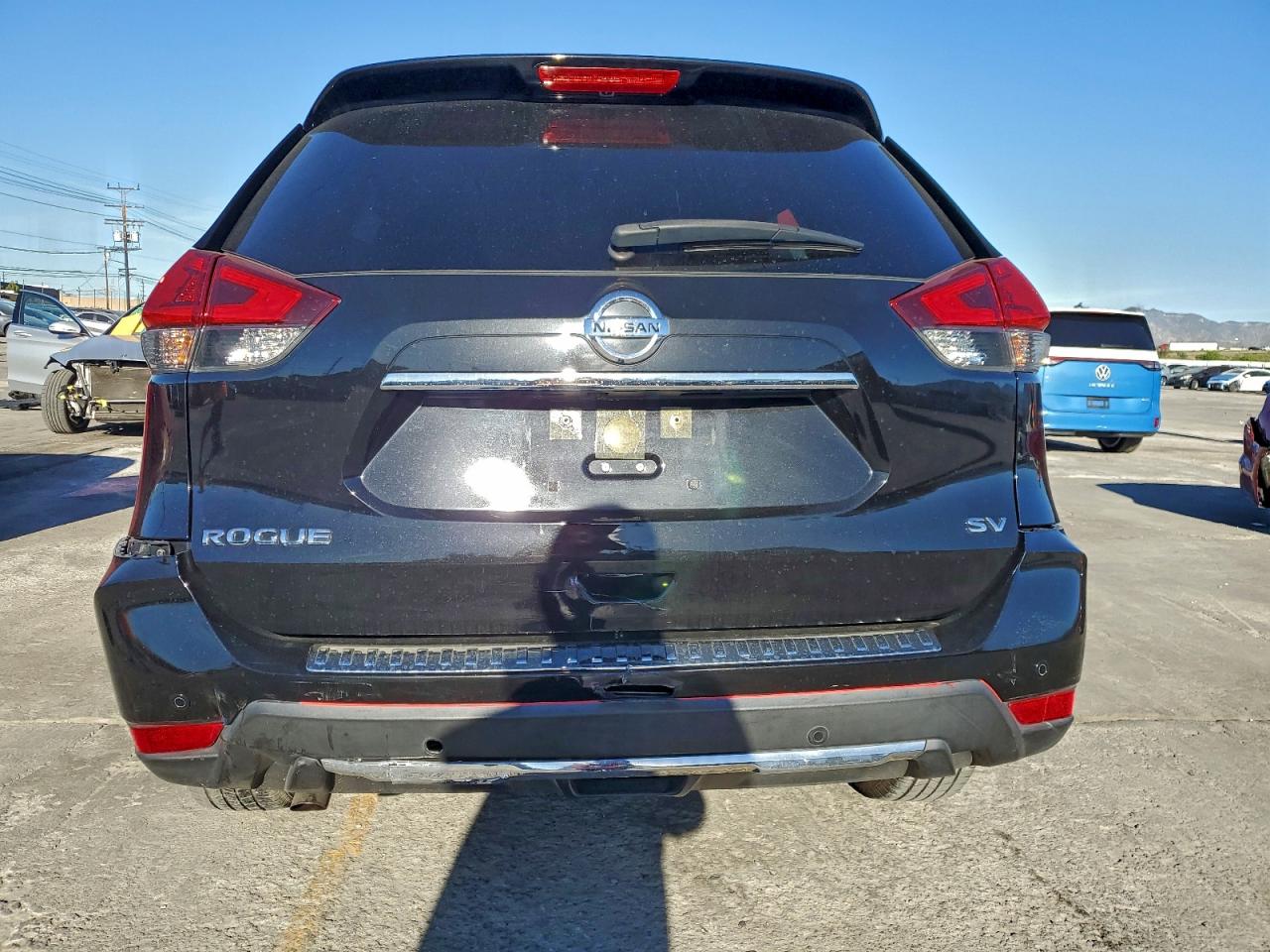 2019 Nissan Rogue S VIN: JN8AT2MT7KW261741 Lot: 95705415