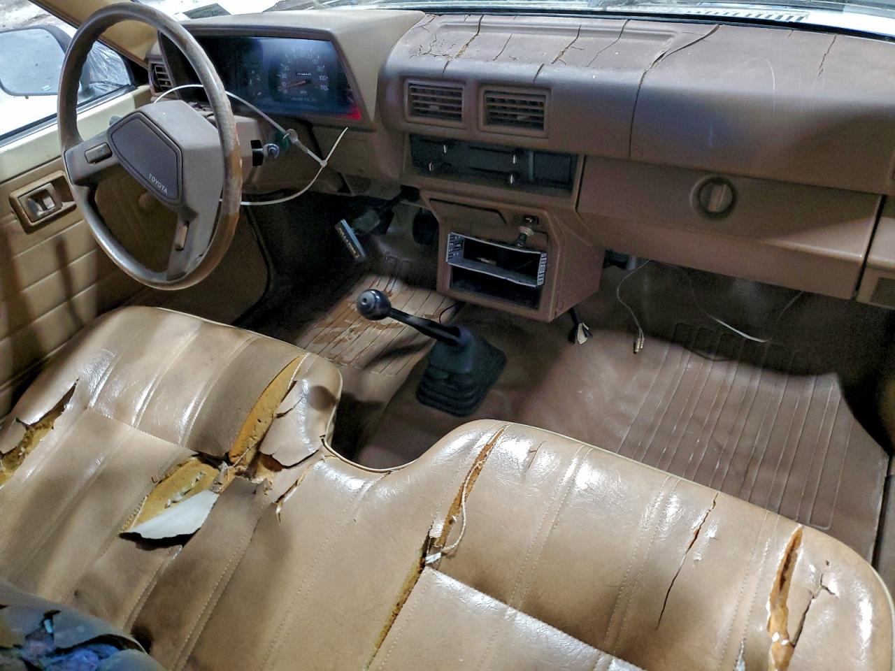 1988 Toyota Pickup 1/2 Ton Rn50 VIN: JT4RN50R5J0341545 Lot: 96238115