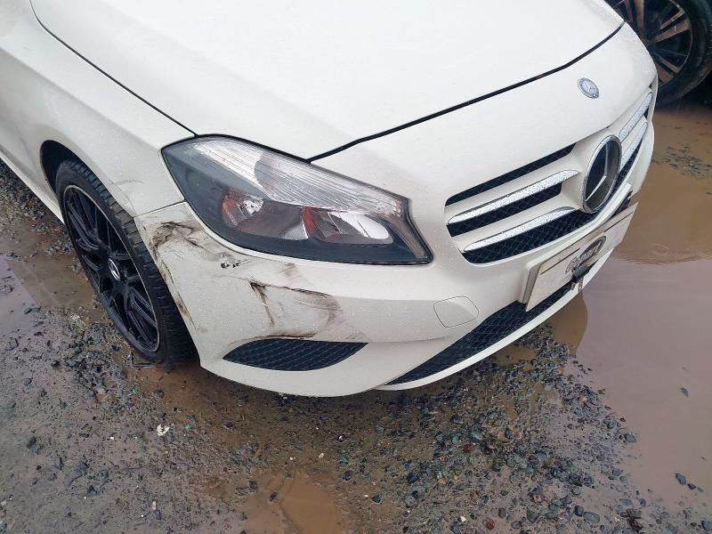 2013 MERCEDES-BENZ A CLASS A180 CDI BLUEEFFICIENCY SE 5DR