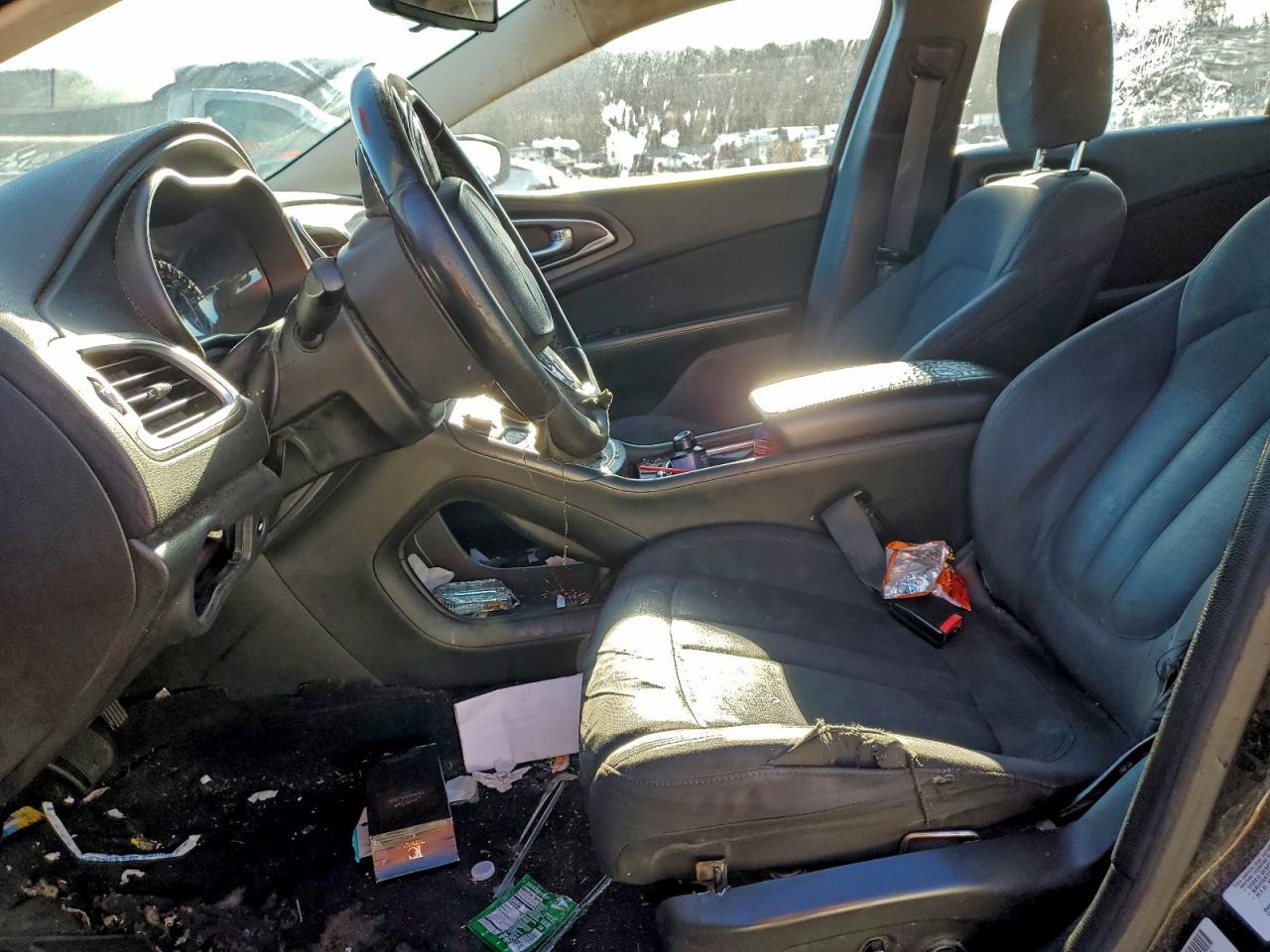 2015 Chrysler 200 Limited VIN: 1C3CCCAB1FN639896 Lot: 94065795