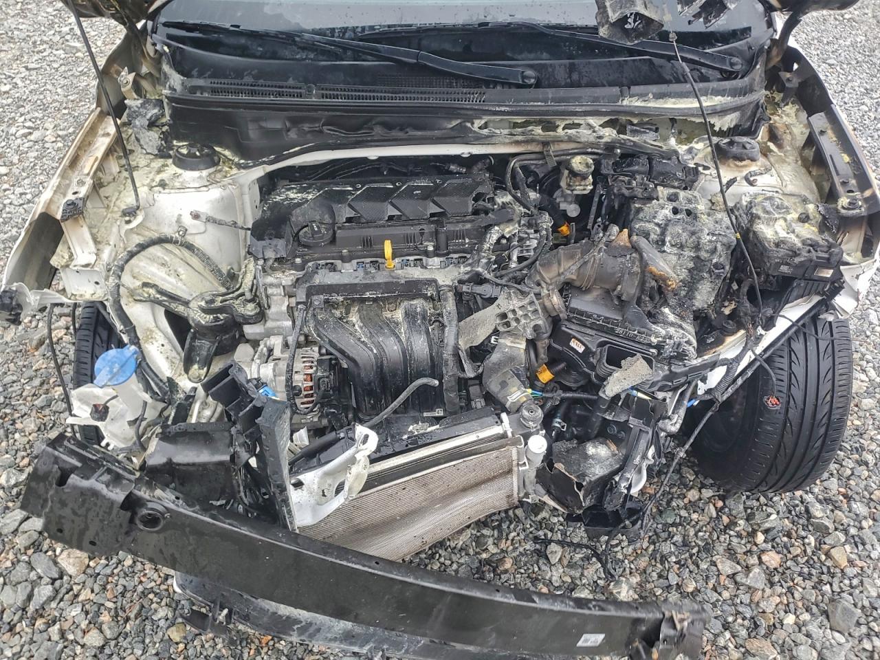 2022 Hyundai Venue Sel VIN: KMHRC8A39NU154725 Lot: 94877035