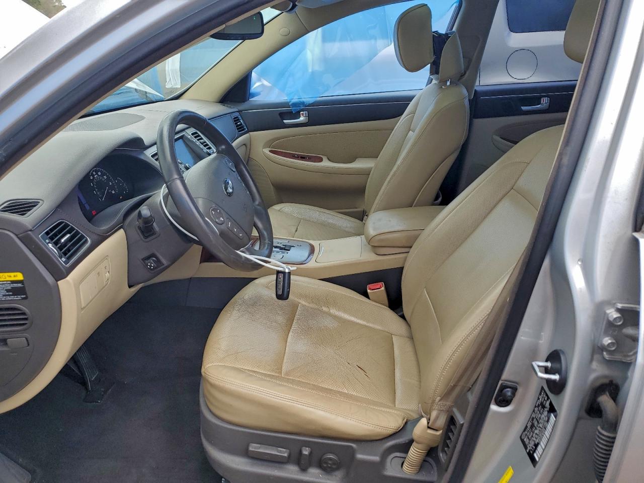 2012 Hyundai Genesis 3.8L VIN: KMHGC4DD1CU154798 Lot: 93305695