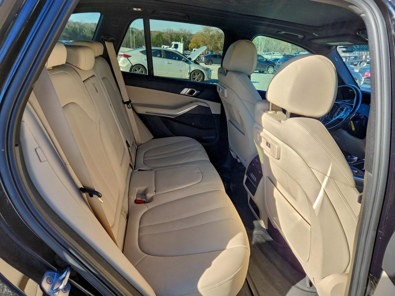 Фото: 5UXCR4C06LLW64813