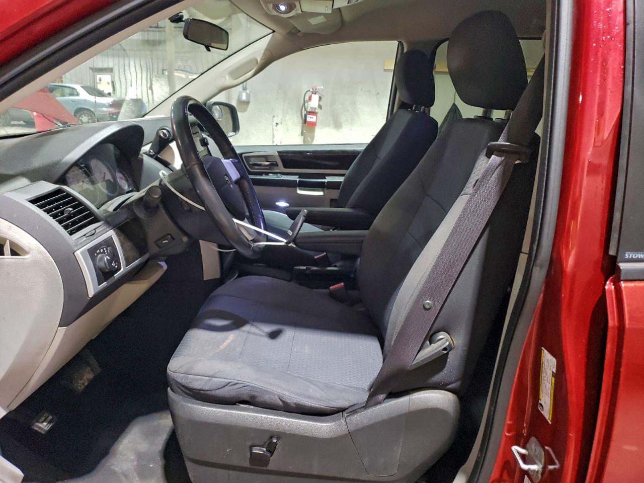 2010 Dodge Grand Caravan Sxt VIN: 2D4RN5D1XAR122111 Lot: 94986645