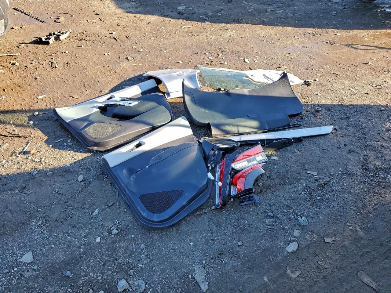 2025 Toyota Corolla Cross L VIN: 7MUAAAAG0SV140557 Lot: 93743175