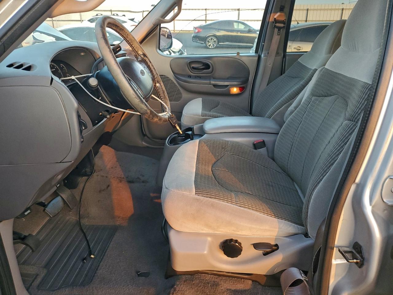 2001 Ford F150 Supercrew VIN: 1FTRW07W91KE15677 Lot: 95532365