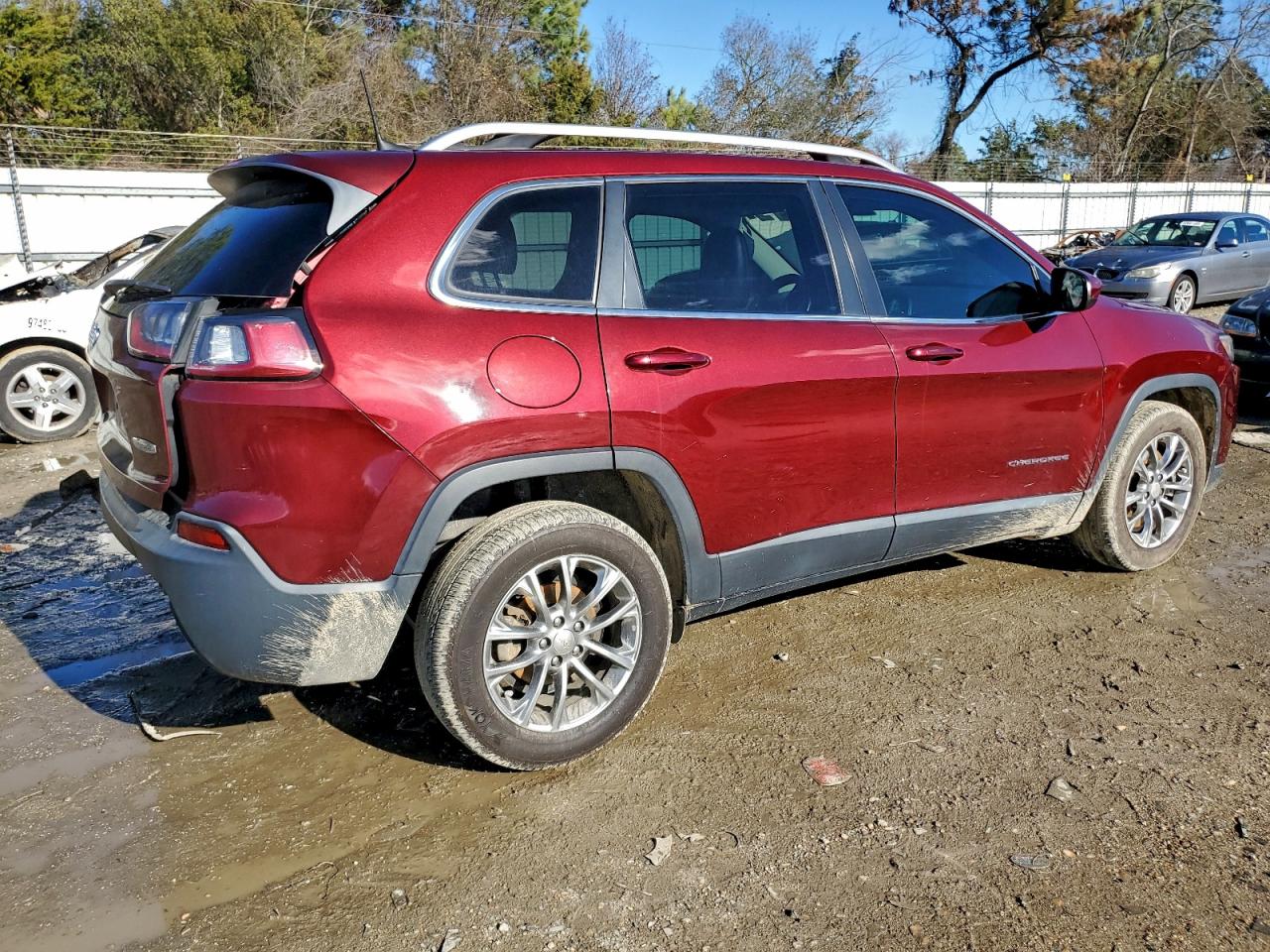 2019 Jeep Cherokee Latitude Plus VIN: 1C4PJLLB0KD226545 Lot: 97497805
