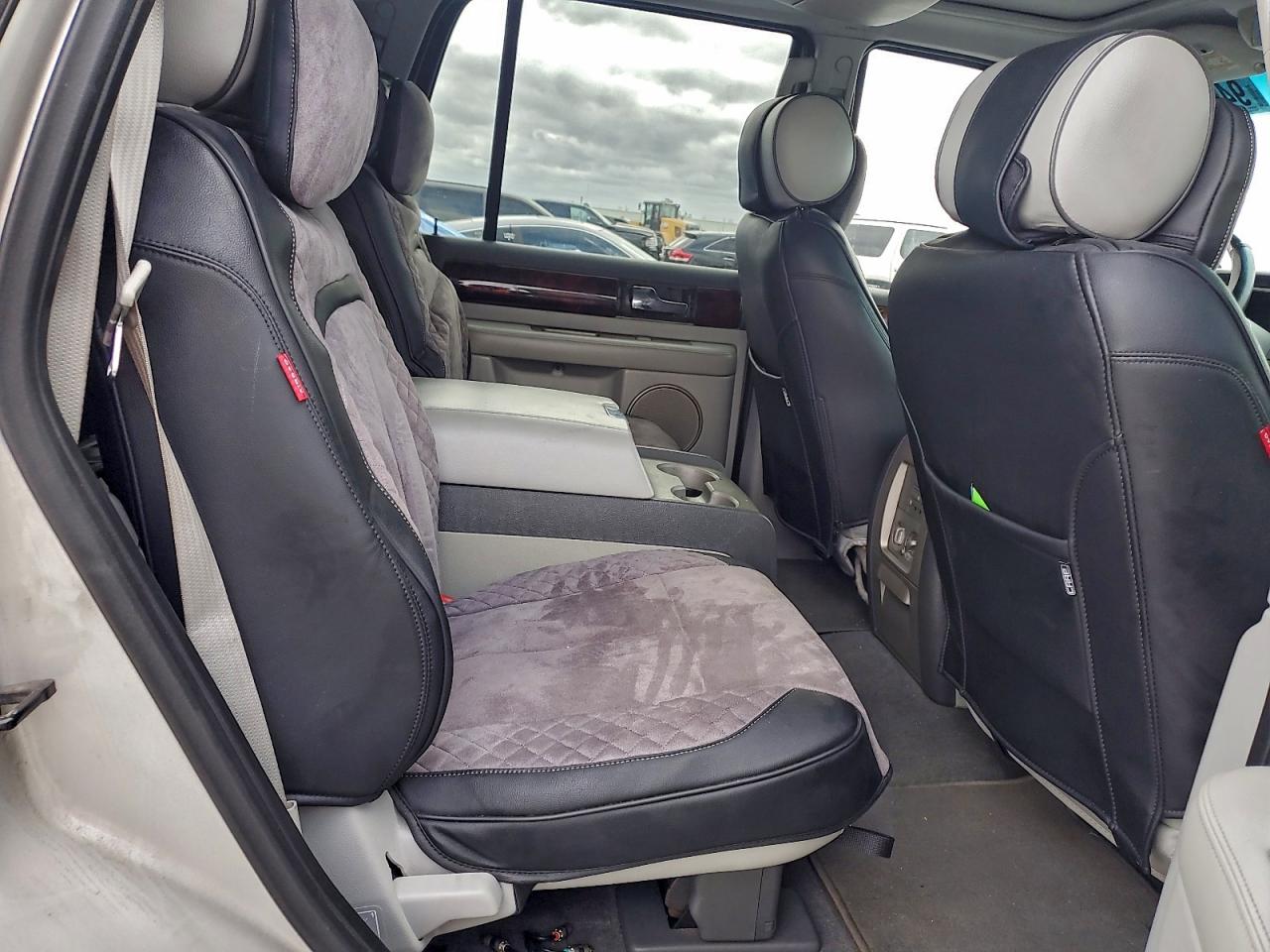 2006 Lincoln Navigator VIN: 5LMFU28556LJ17986 Lot: 94752845