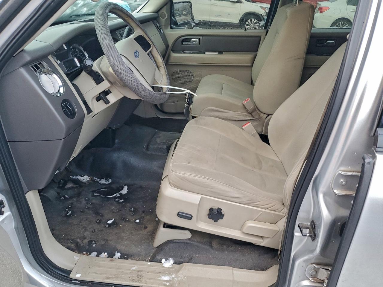 2010 Ford Expedition Xlt VIN: 1FMJU1G54AEB72418 Lot: 97264825