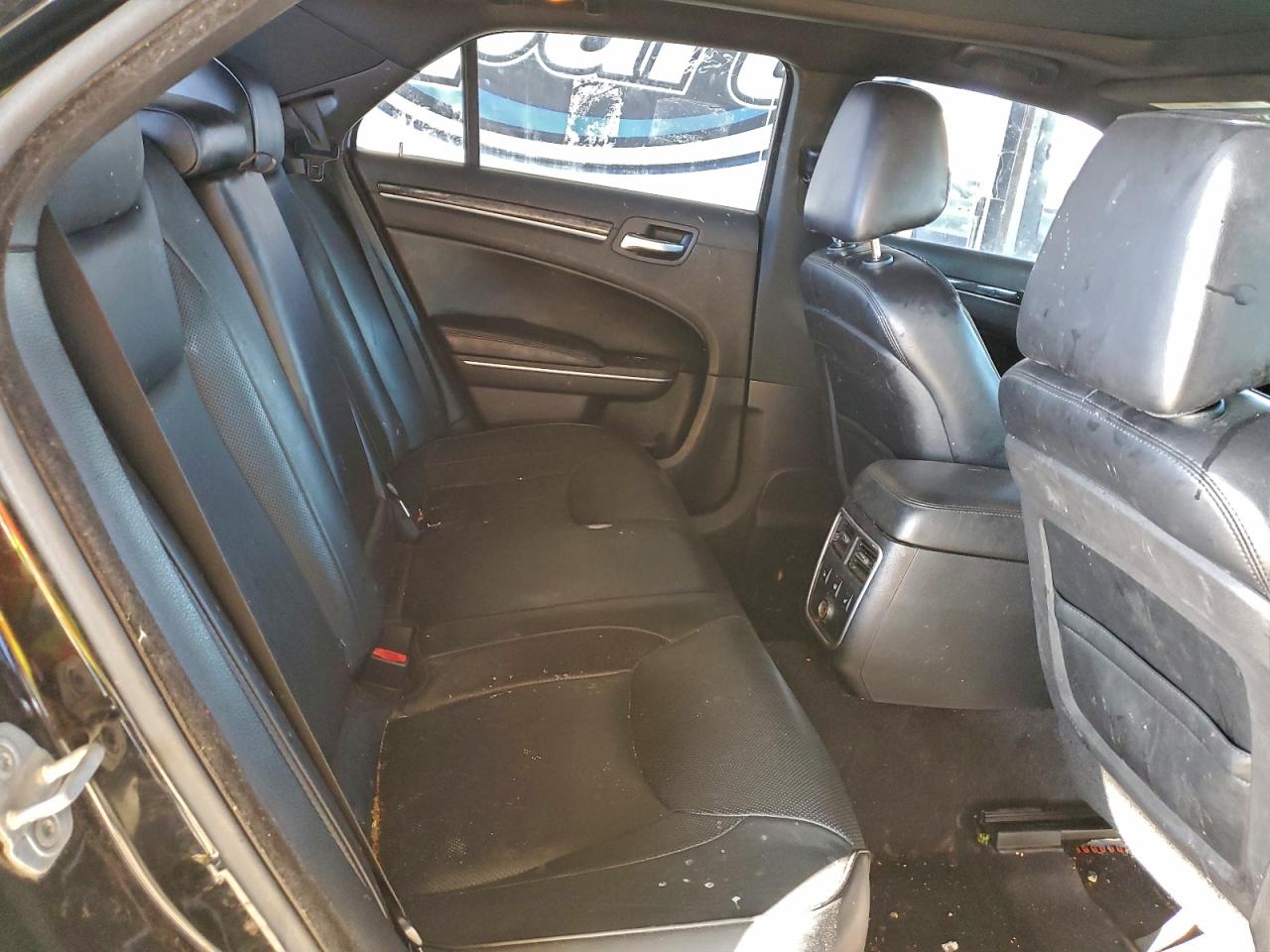 2013 Chrysler 300C VIN: 2C3CCAKT1DH630987 Lot: 95825305