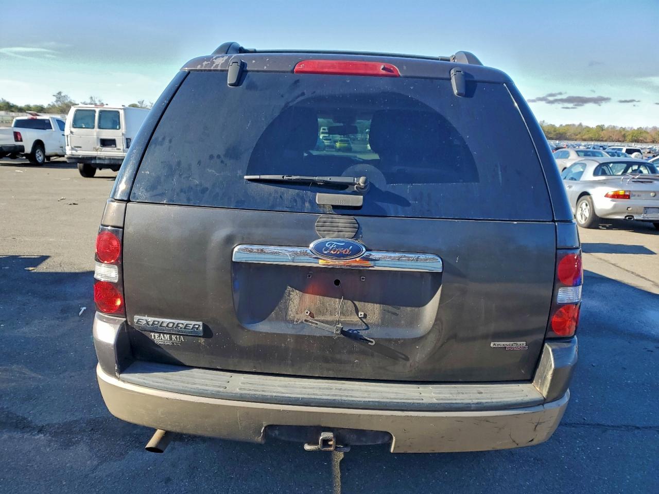 2007 Ford Explorer Eddie Bauer VIN: 1FMEU74E97UA80938 Lot: 93995185