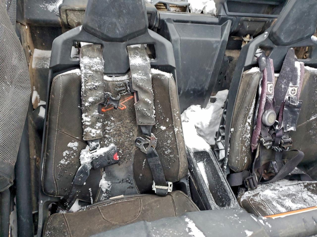 2019 Can-Am Maverick X3 Max X Ds Turbo R VIN: 3JBVEAW47KK000941 Lot: 93817585