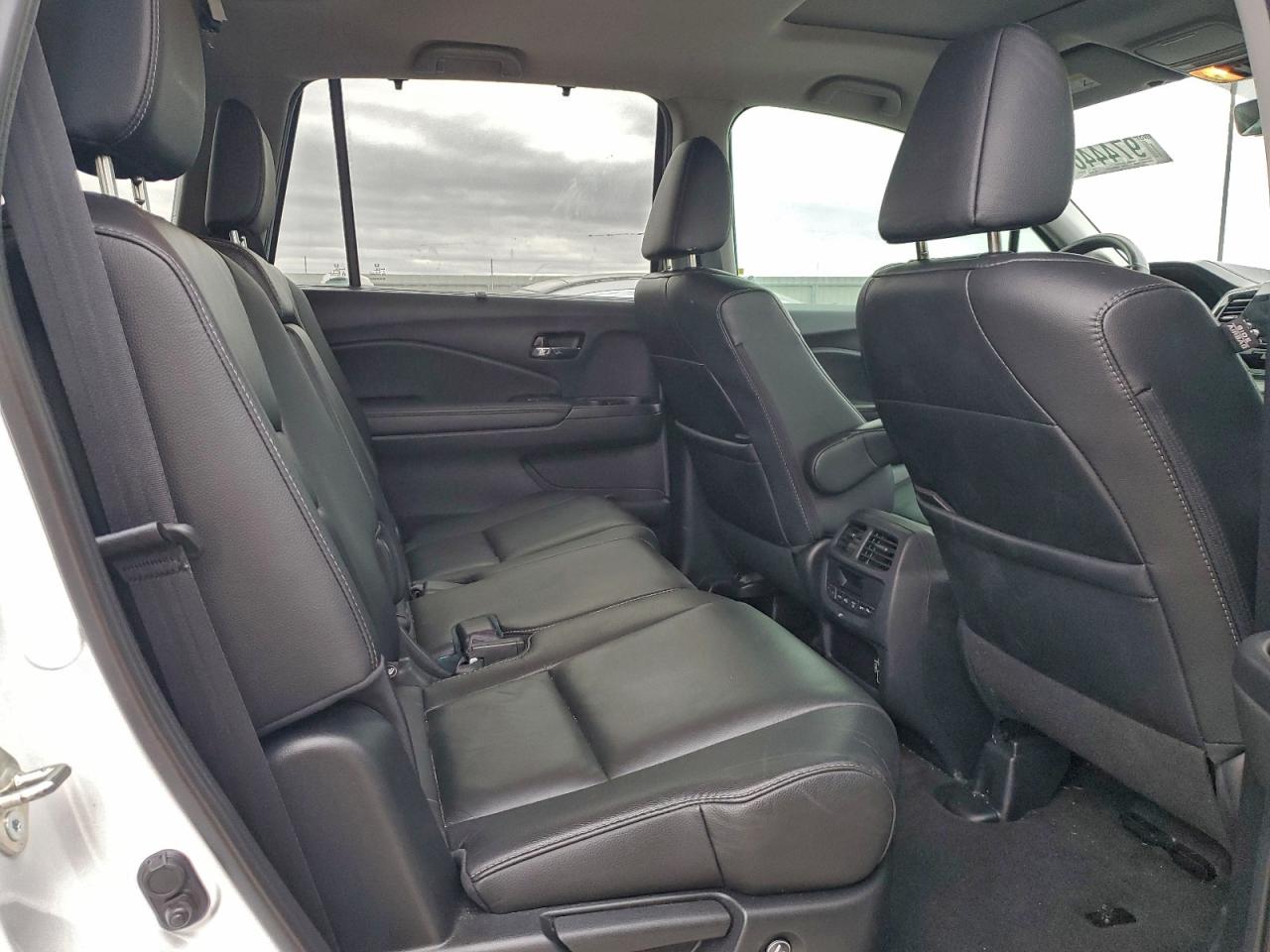 2021 Honda Pilot Se VIN: 5FNYF5H21MB005350 Lot: 97444615