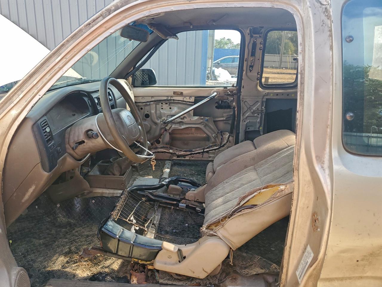 1998 Toyota Tacoma Xtracab VIN: 4TAVL52N9WZ018435 Lot: 94808945