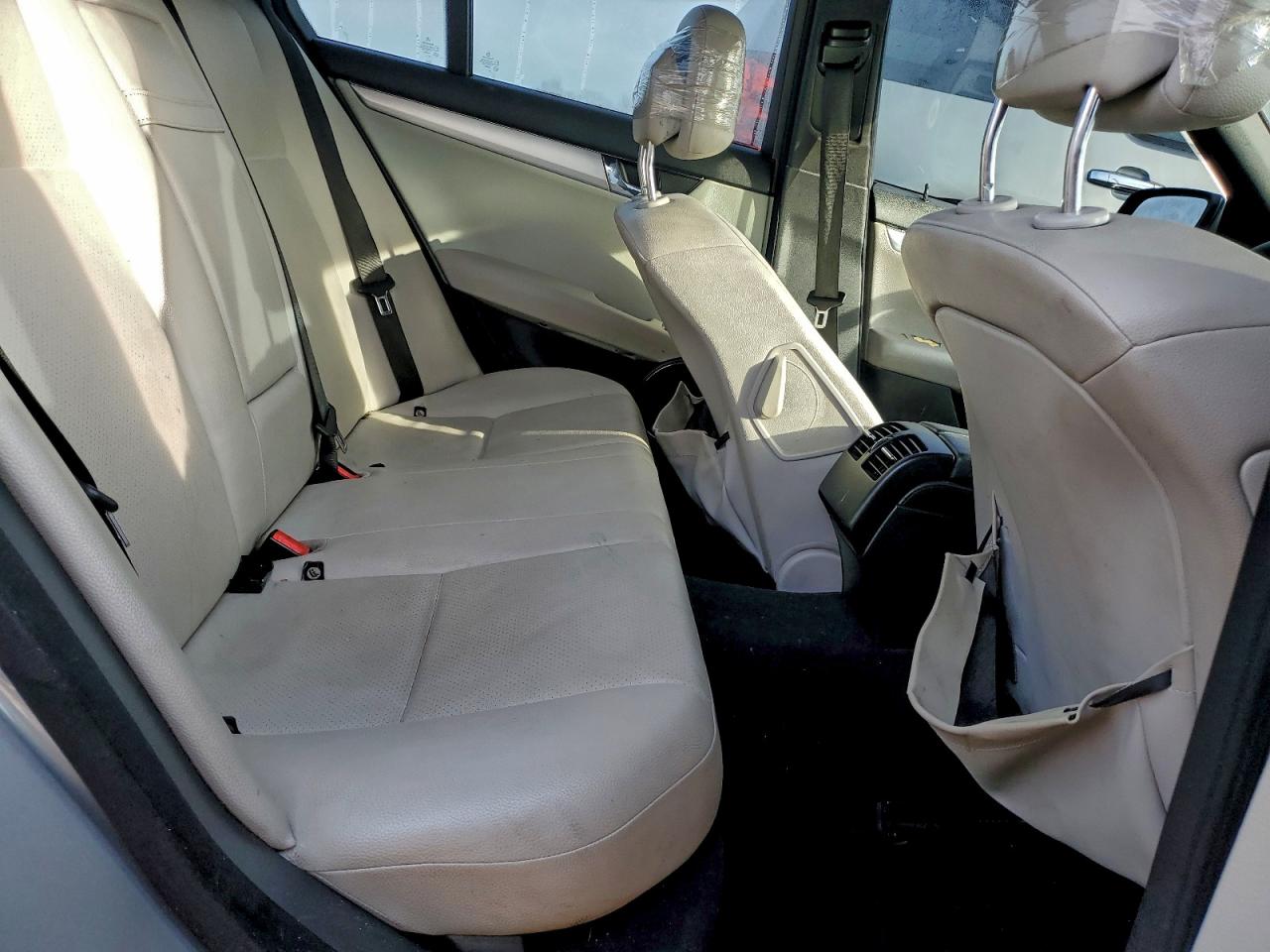 2009 Mercedes-Benz C 300 VIN: WDDGF54X89R084231 Lot: 95295085