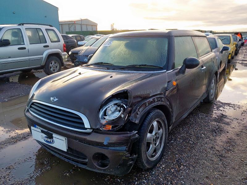 2009 MINI CLUBMAN 1.4 ONE 5DR for sale at Copart ROCHFORD