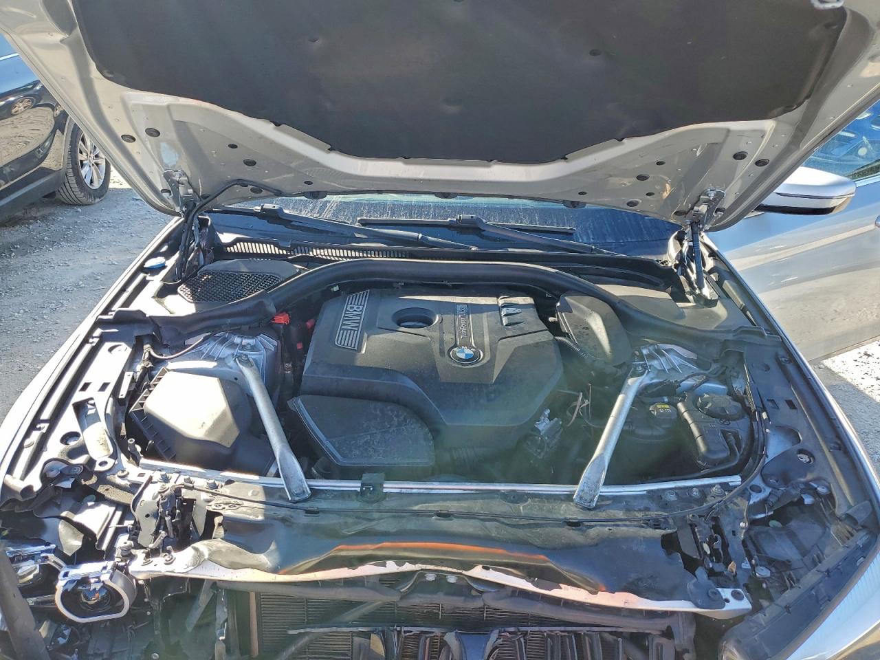 Фото: WBAJA5C56KG901158