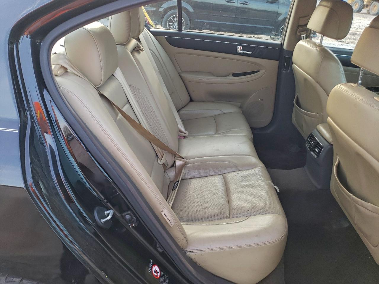 2010 Hyundai Genesis 4.6L VIN: KMHGC4DF8AU109565 Lot: 94392675