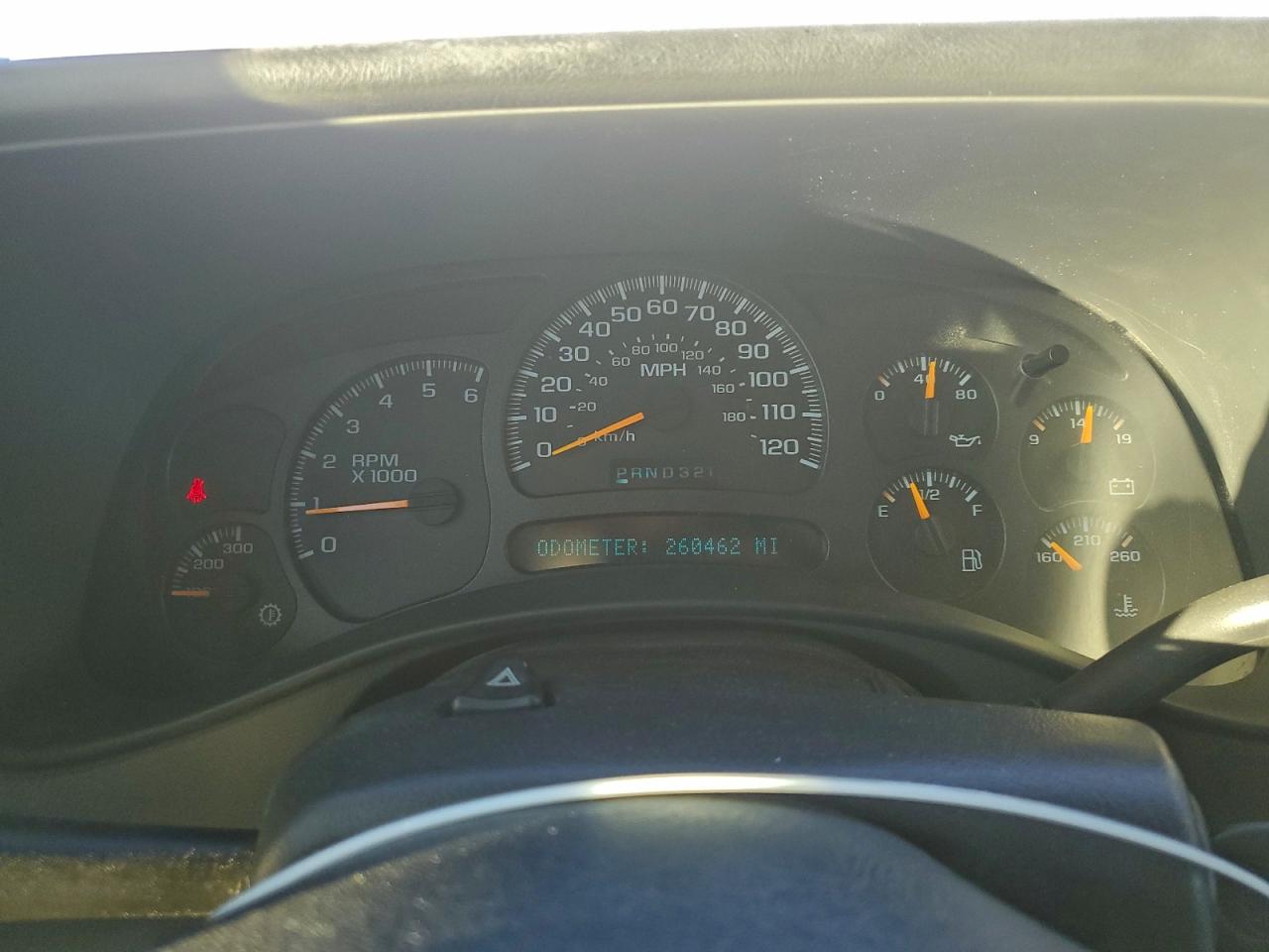 2004 Chevrolet Silverado C2500 Heavy Duty VIN: 1GCHC23U04F179275 Lot: 95805925