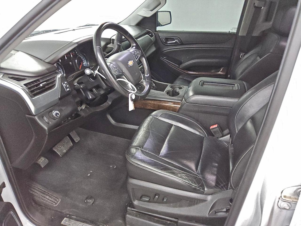 2019 Chevrolet Suburban C1500 Lt VIN: 1GNSCHKC3KR164449 Lot: 93179495