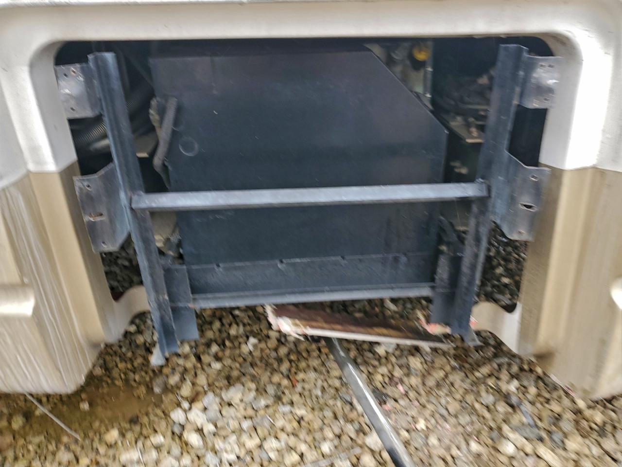 2003 Freightliner Chassis X Line Motor Home VIN: 4UZAAHAK13CM12040 Lot: 94695475