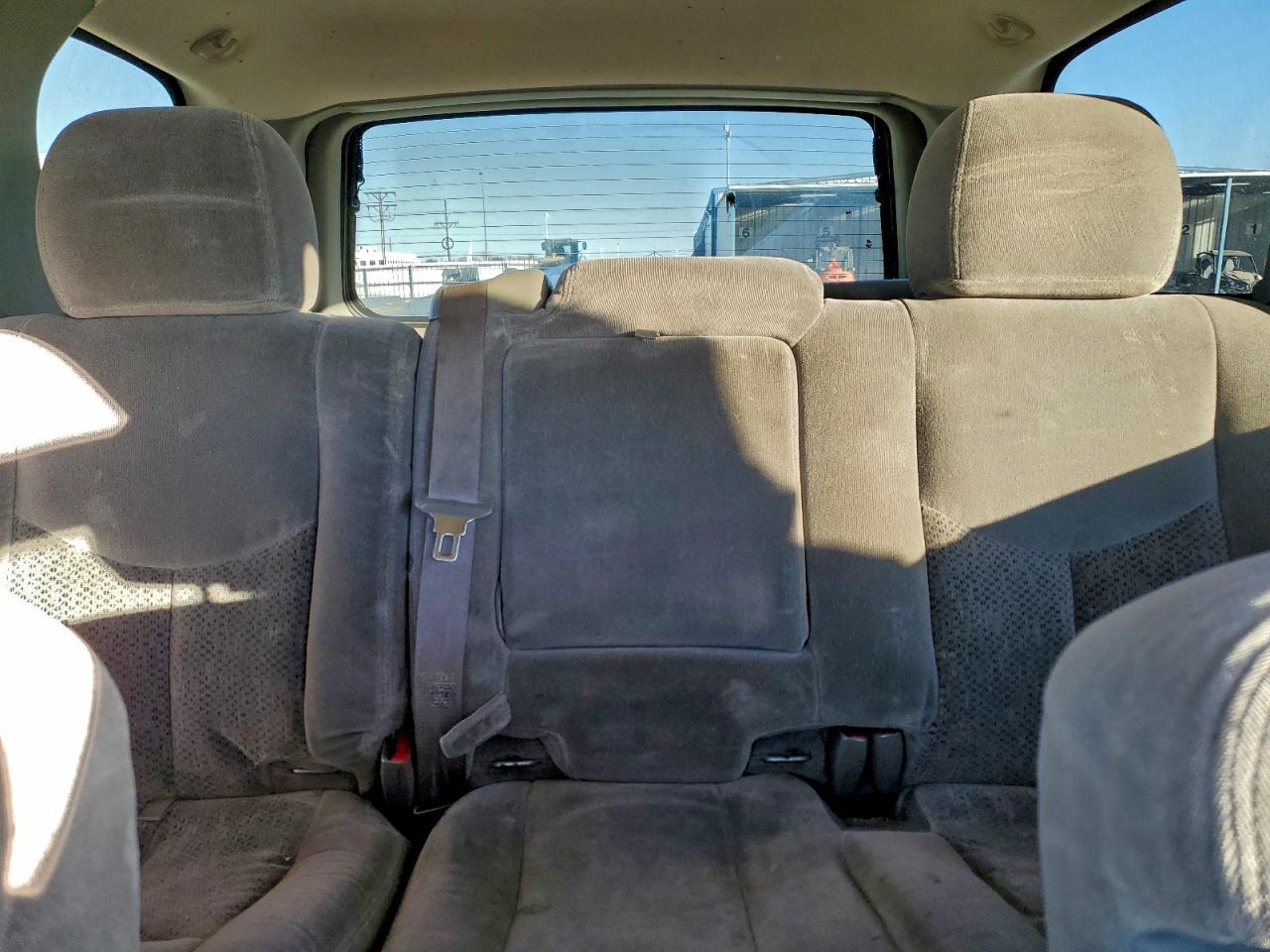 2004 Chevrolet Tahoe K1500 VIN: 1GNEK13Z24J261945 Lot: 93831465