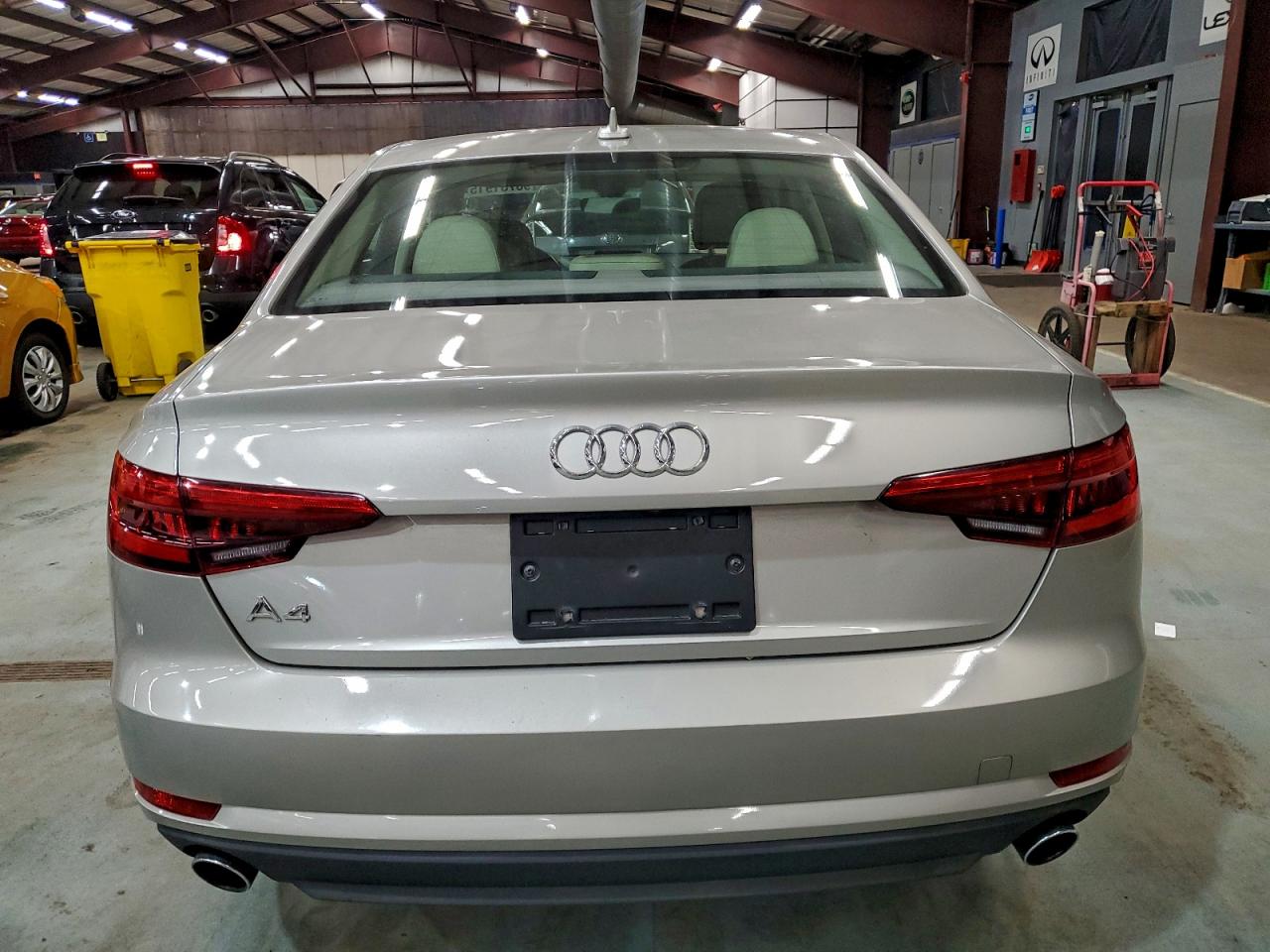 Фото: WAUGNAF43HN038270