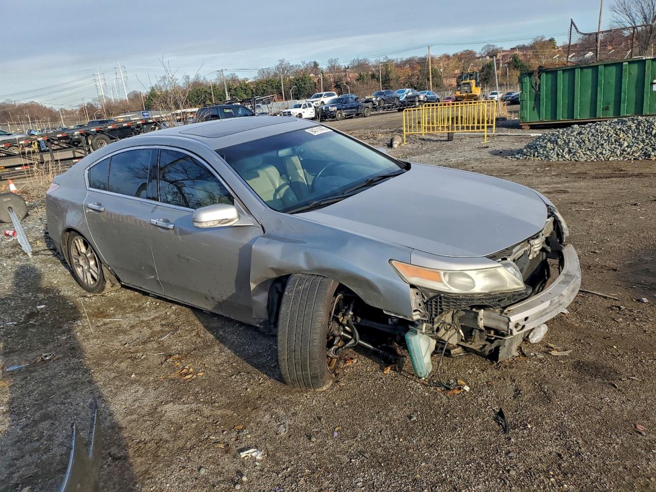 Фото: 19UUA8F53BA004350