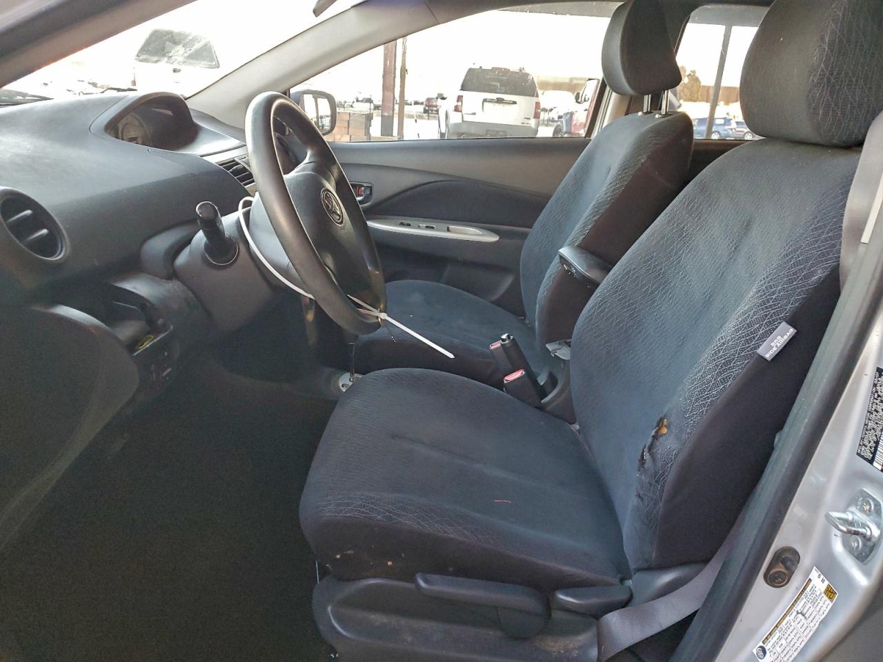 2007 Toyota Yaris VIN: JTDBT903371140353 Lot: 94378105