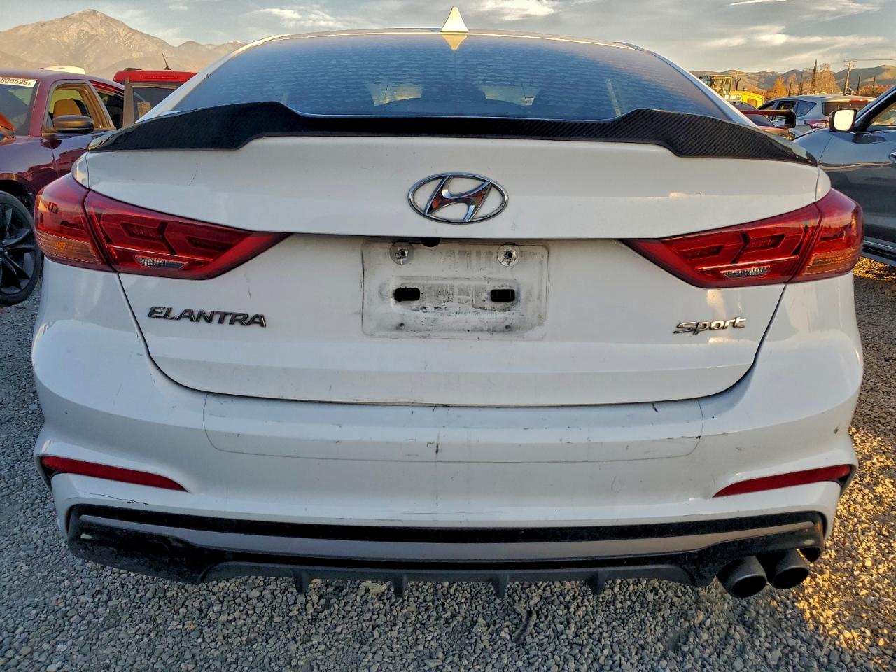2018 Hyundai Elantra Sport VIN: KMHD04LB7JU528131 Lot: 97644625