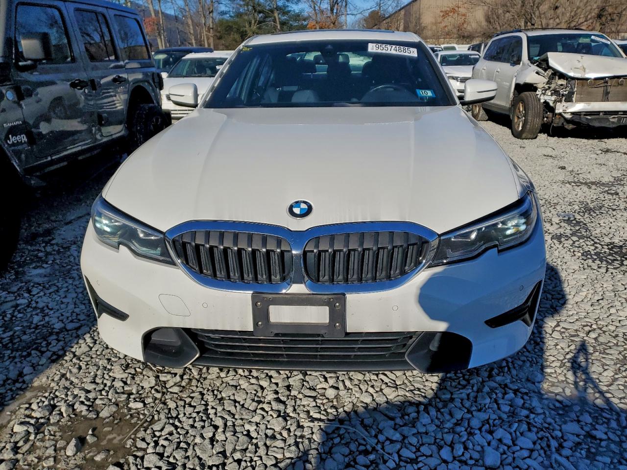 Фото: 3MW5R7J03M8B61244