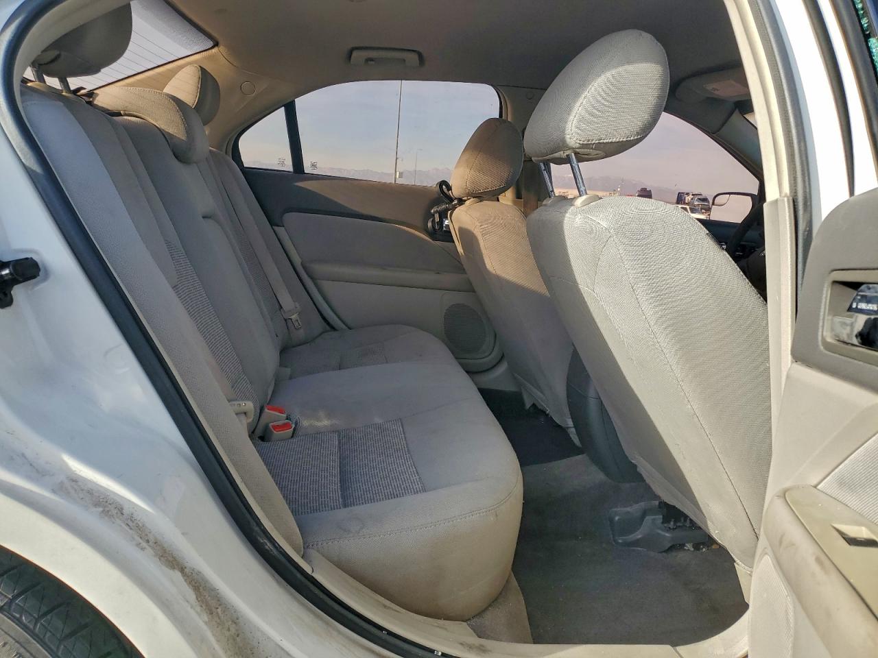 2011 Ford Fusion S VIN: 3FAHP0GA4BR274176 Lot: 97566425