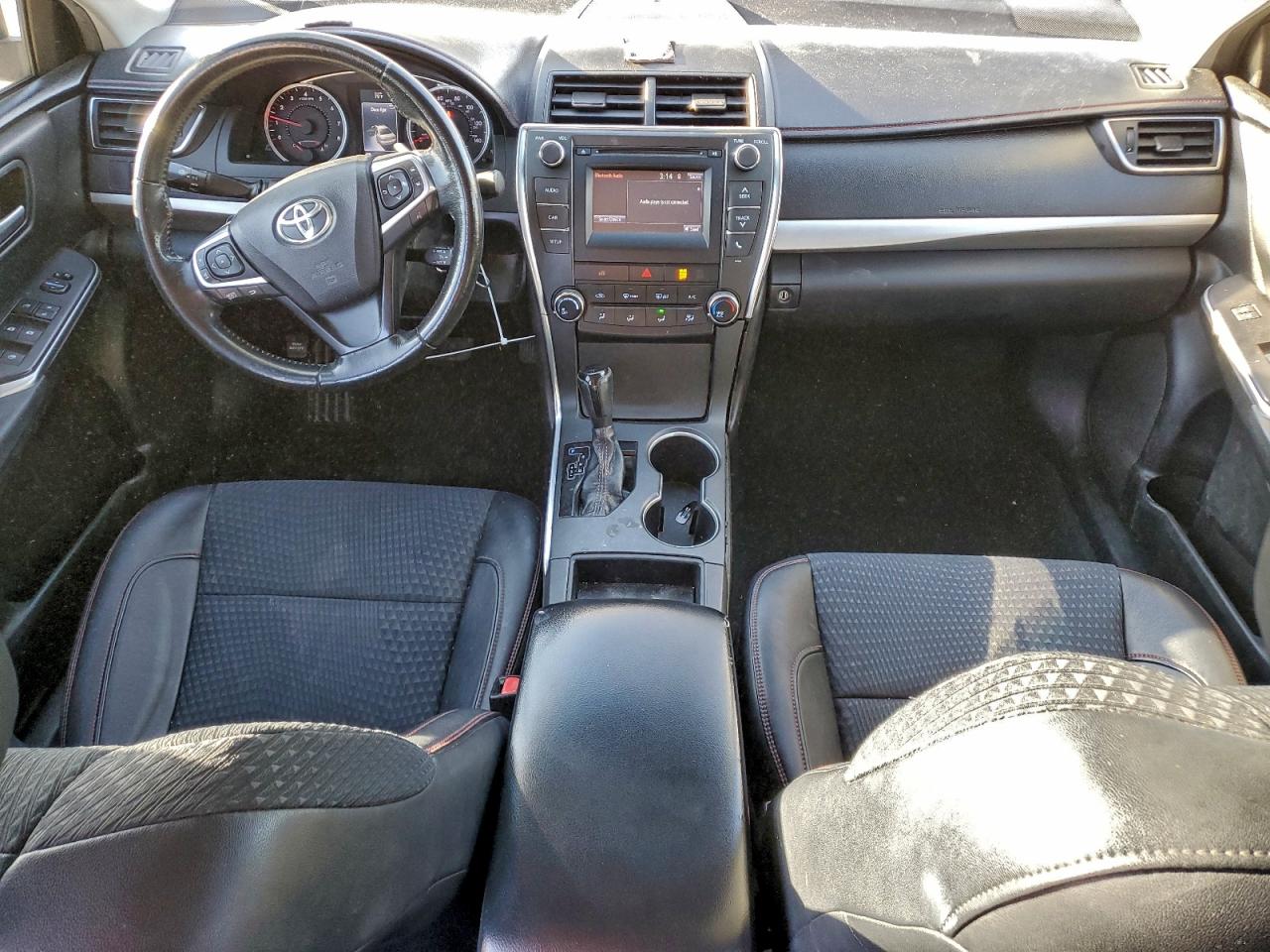 2015 Toyota Camry Le VIN: 4T1BF1FK8FU018216 Lot: 94819895